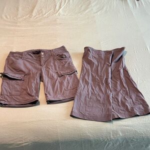 Prana Women's Cargo pants in Gray